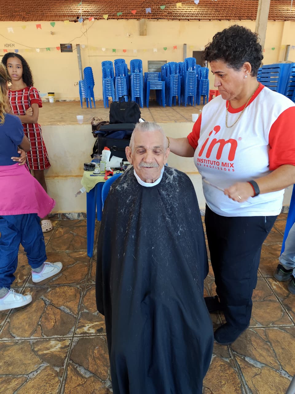 Projeto “Mãos que Protegem e Mãos que Transformam”