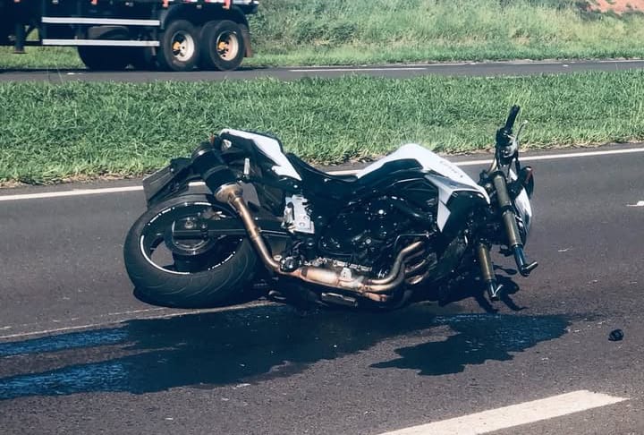 Jovem morre em acidente de moto em Guararapes